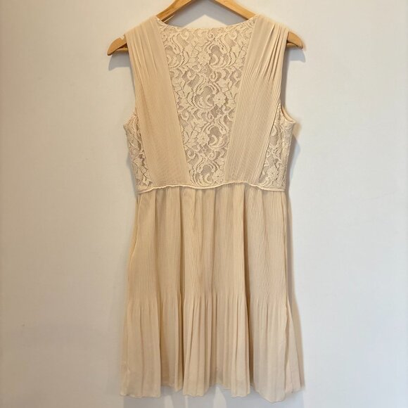 Forever21 Accordion Lace Romantic Fairy Dress Neutral Cream Small-Medium NEW - Picture 6 of 15